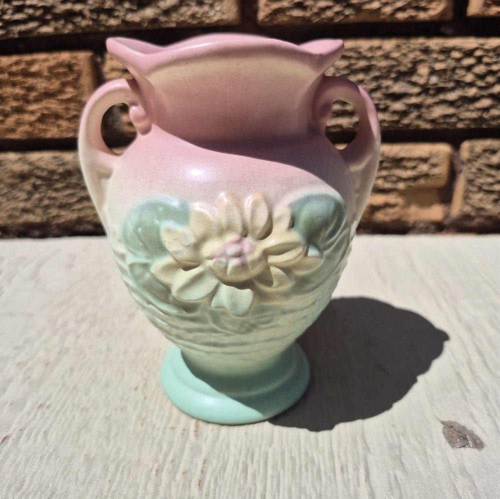 Hull Art Pottery Water Lily Flower Vase Ombre Pink To Green 5 1/2" 1940s  Read